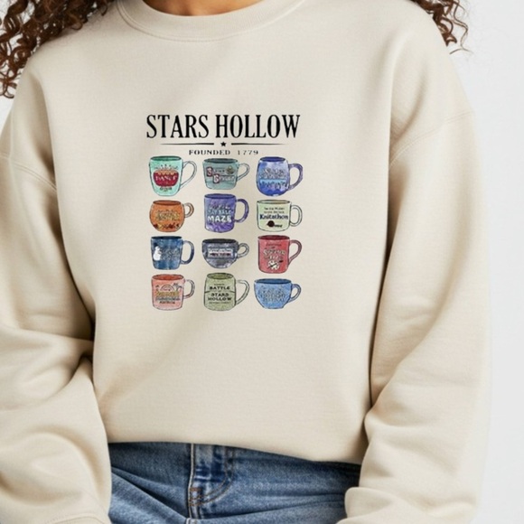 Stars Hollow Graphic Sweatshirt - Picture 1 of 2